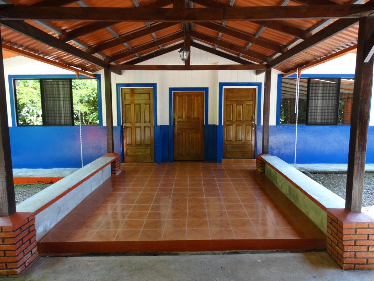 Horquetas River Lodge ซาราปิกี ภายนอก รูปภาพ