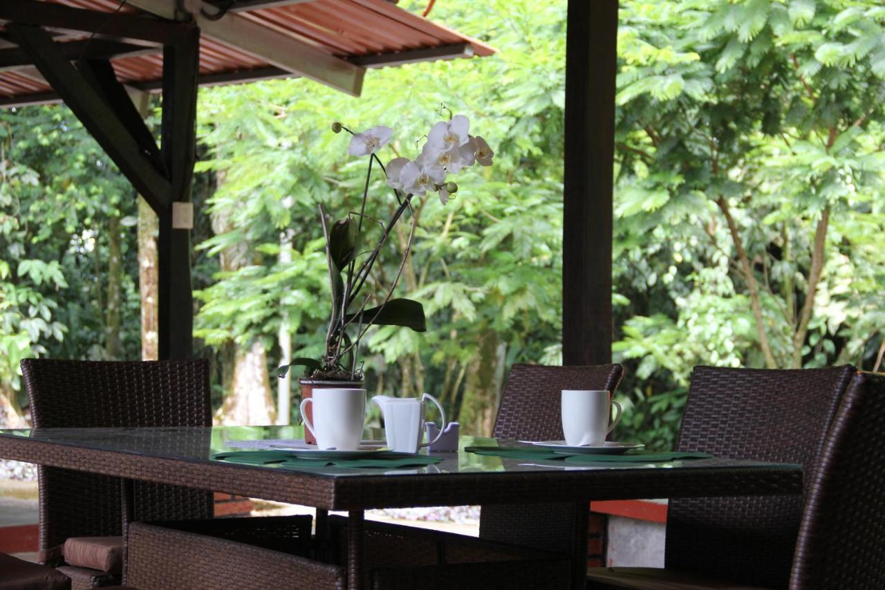Horquetas River Lodge ซาราปิกี ภายนอก รูปภาพ