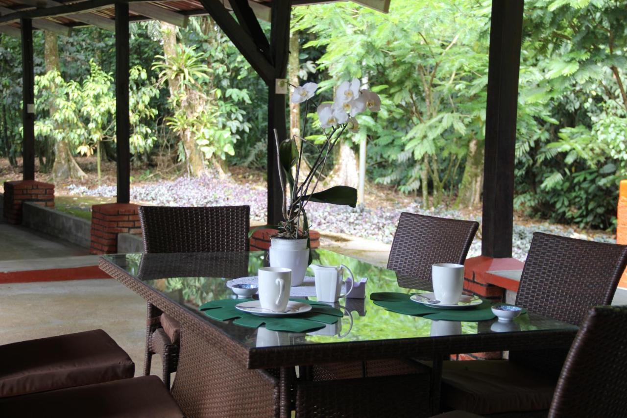 Horquetas River Lodge ซาราปิกี ภายนอก รูปภาพ
