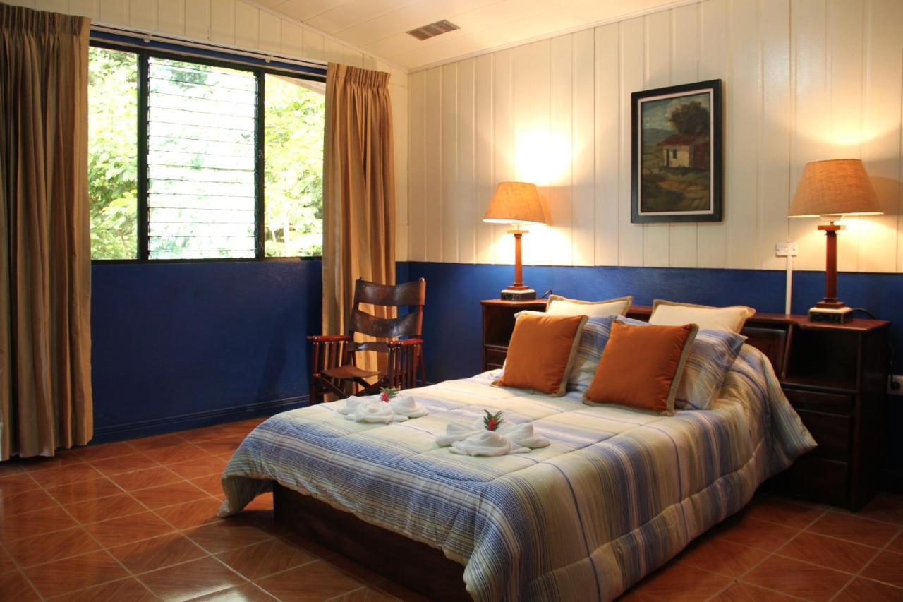 Horquetas River Lodge ซาราปิกี ภายนอก รูปภาพ
