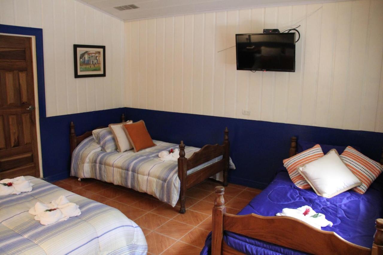 Horquetas River Lodge ซาราปิกี ภายนอก รูปภาพ